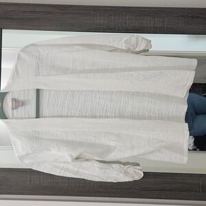 Chicos size 0 cream light weight open front sweater, gathered 3/4 )length sleeve